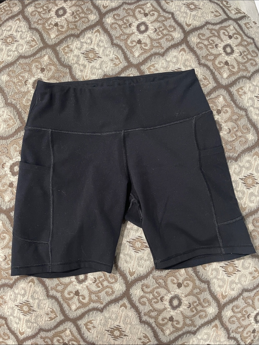 Black High-Waist Bike Shorts with Side Pockets